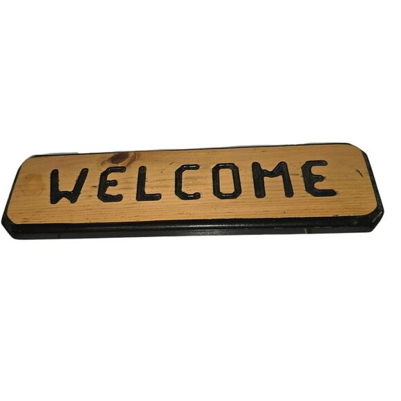 Handmade Wooden Welcome Sign Approx 13"x 4" - Picture 1 of 4